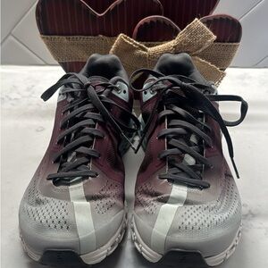 Stylish Athletic Shoes in Burgundy and Gray